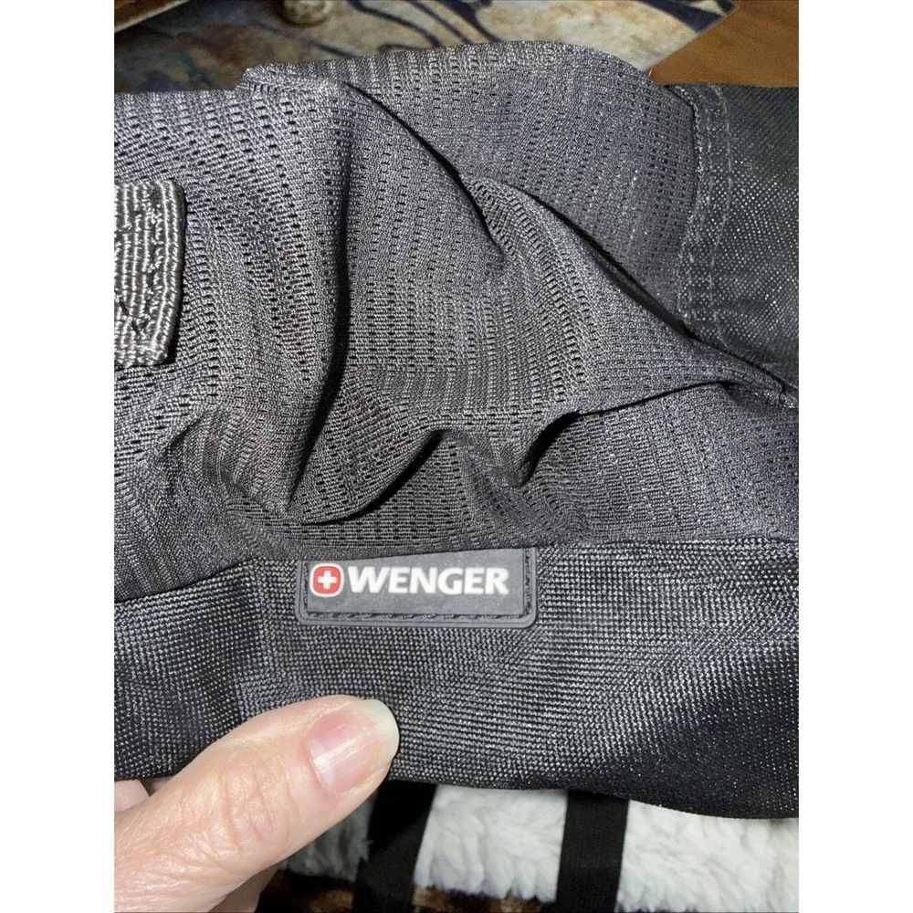 NWT Swiss‎ Gear By Wenger #9350  Backpack Black & Black NEW. 5279